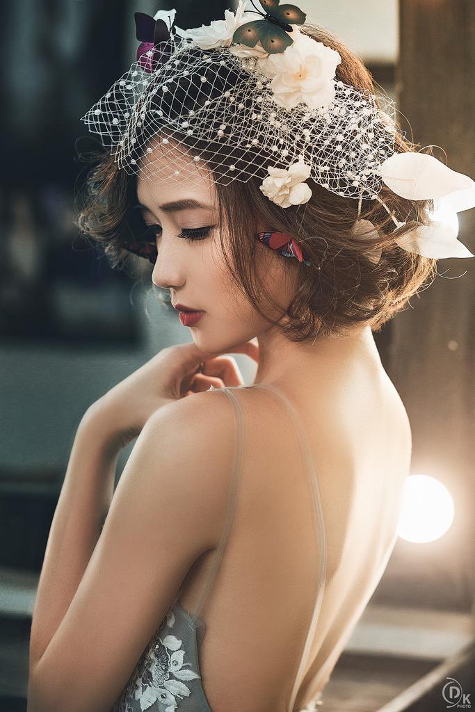 两个小婕子交换